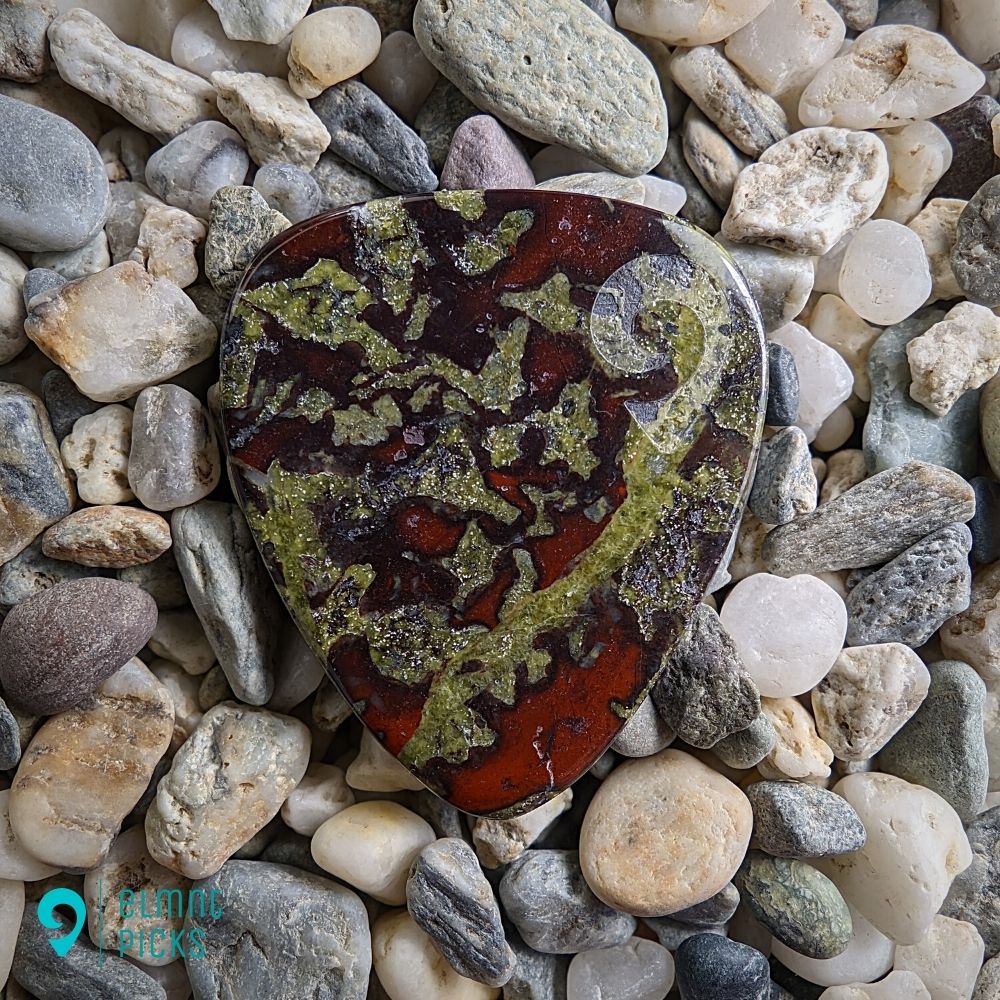 Hand-Carved Dragon Blood Jasper Plectrum