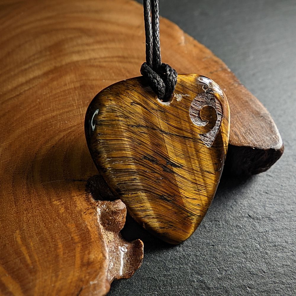 Hand-Carved Tiger Eye Plectrum